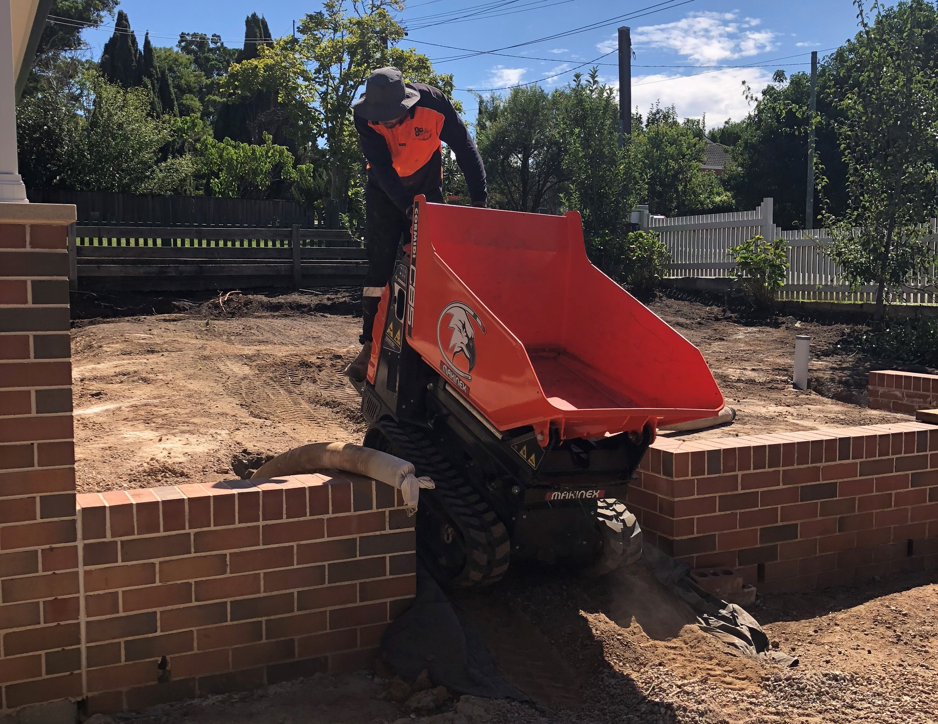 Why More Australian Contractors Are Choosing Compact Equipment